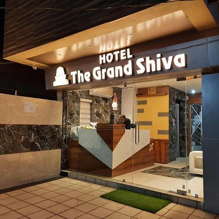 Hotel The Grand Shiva Gondal Bagian luar foto