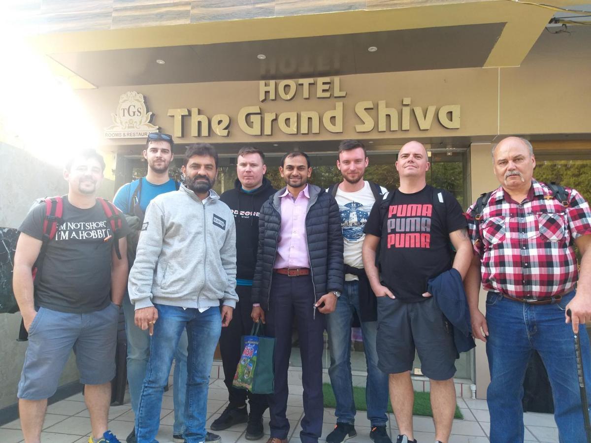 Hotel The Grand Shiva Gondal Bagian luar foto