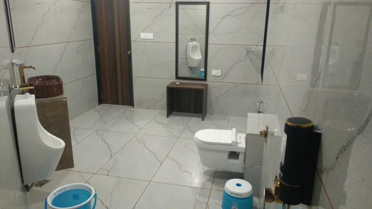 Hotel The Grand Shiva Gondal Bagian luar foto